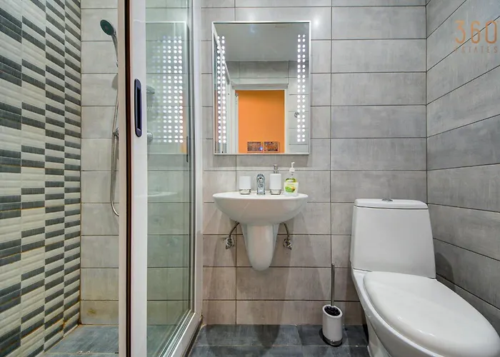 Semesterbostad Victory Beautiful Fully Equipped 2br Townhouse By 360 Estates *