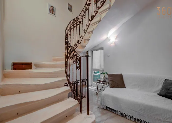 Victory Beautiful Fully Equipped 2br Townhouse By 360 Estates