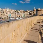Casa de Férias Victory Beautiful Fully Equipped 2br Townhouse By 360 Estates Birgu