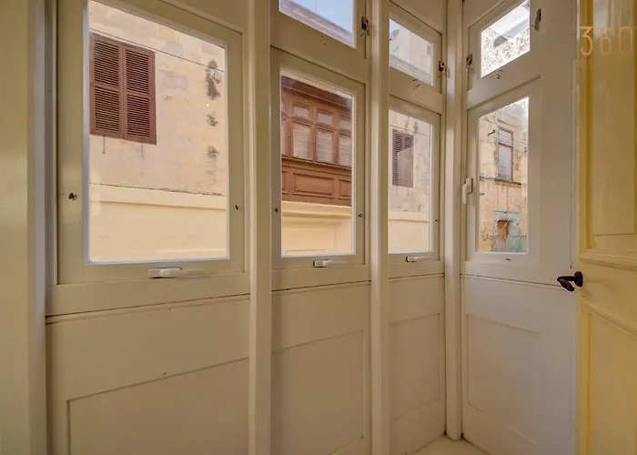 Victory Beautiful Fully Equipped 2br Townhouse By 360 Estates *