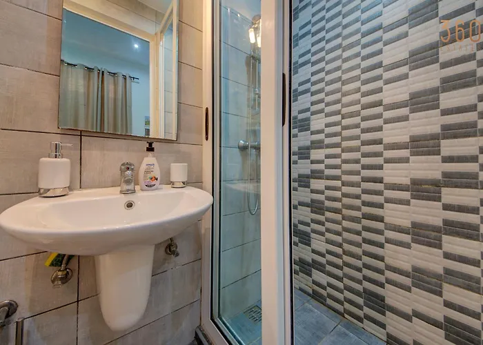 Victory Beautiful Fully Equipped 2br Townhouse By 360 Estates Nyaraló